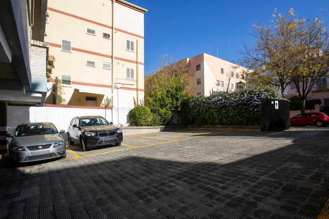Borbolla Sevilla Urban - Parking Sevilha Exterior foto