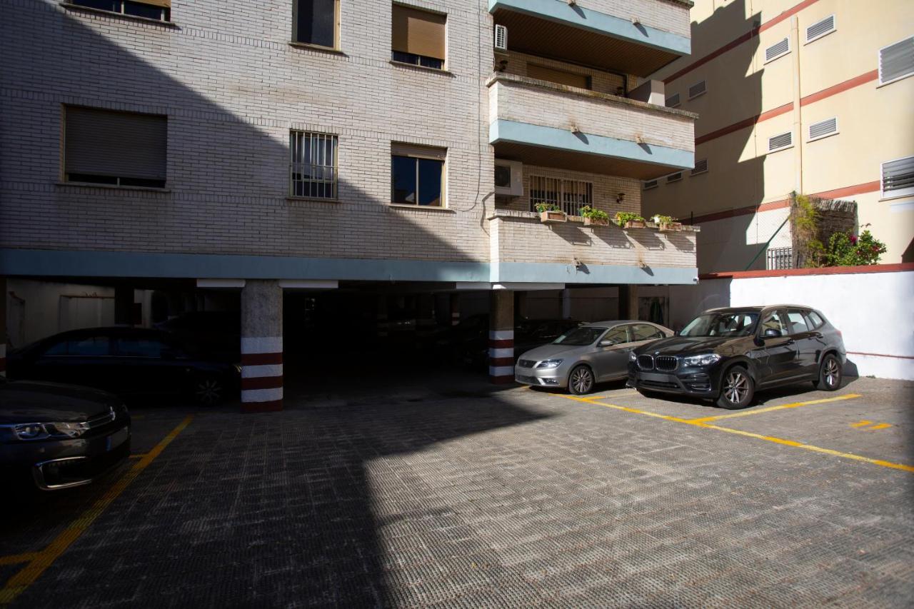 Borbolla Sevilla Urban - Parking Sevilha Exterior foto